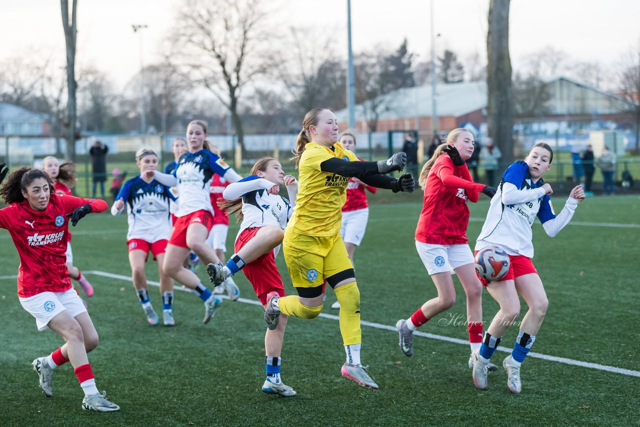 Bild 343 - wBJ Hamburger SV - Holstein Kiel : Ergebnis: 8:0